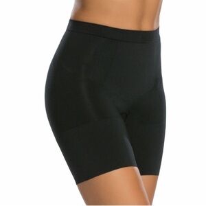 Spanx OnCore Mid-Thigh Short SS6615 Black Sculpting Shapewear M
